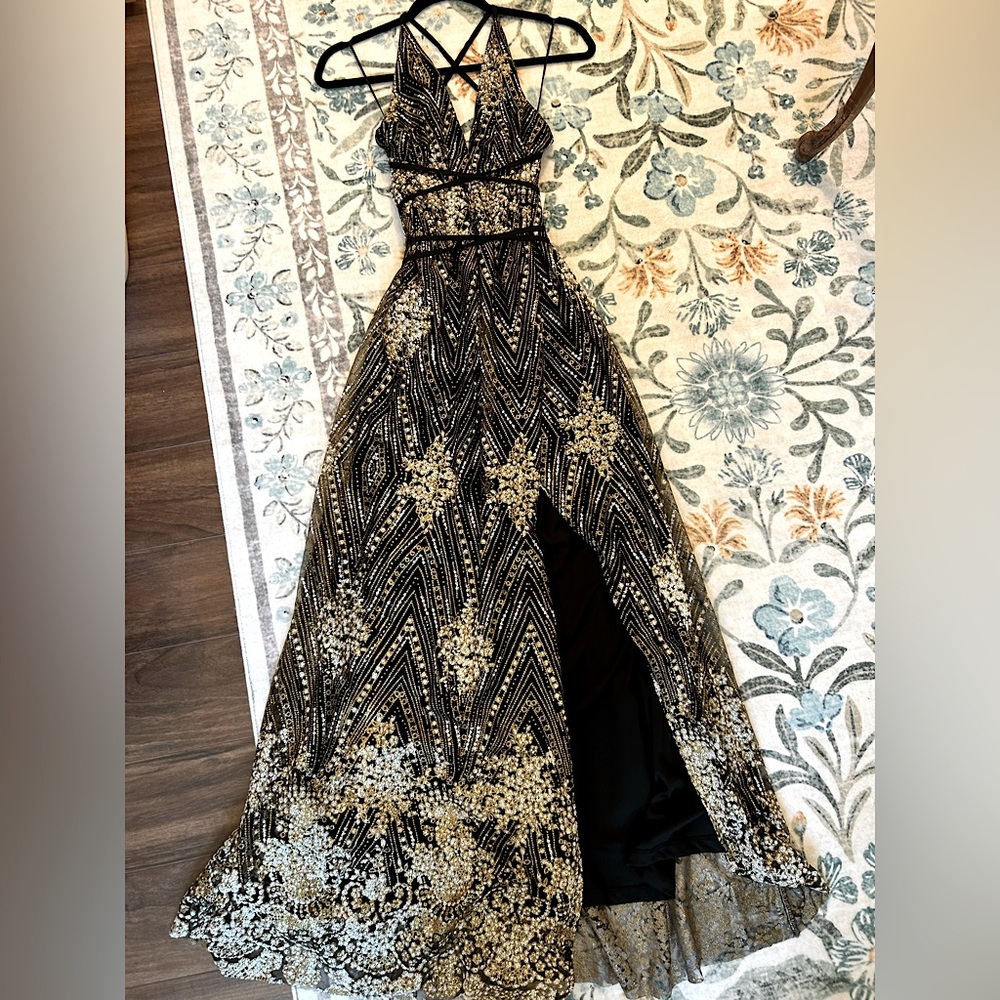 Hello Molly Black and Gold Sparkly Goddess Prom Dress - Picture 2 of 16